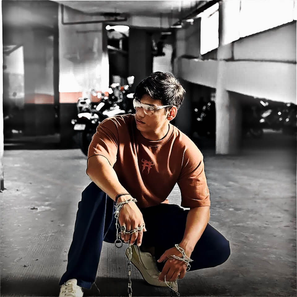 No Bounds - Oversized Tee